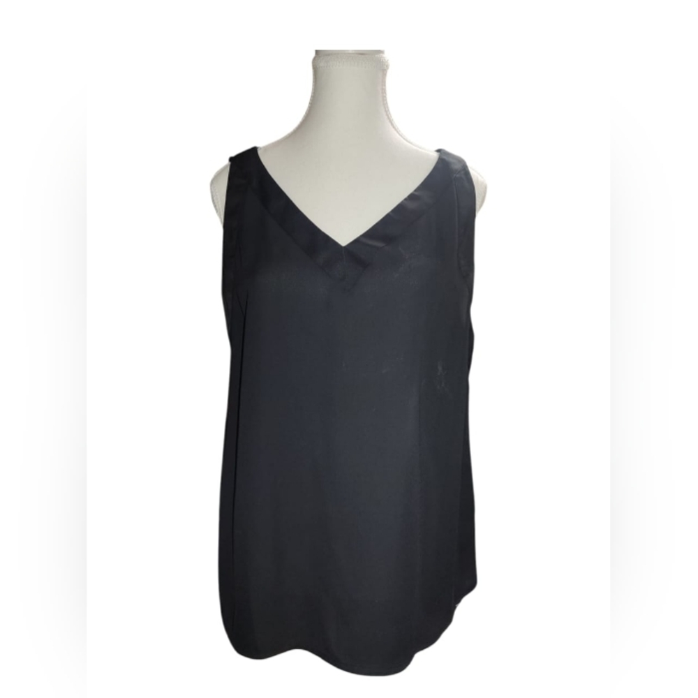 WHO WHAT WEAR Elegant Black Sleeveless Top - Picture 5 of 5